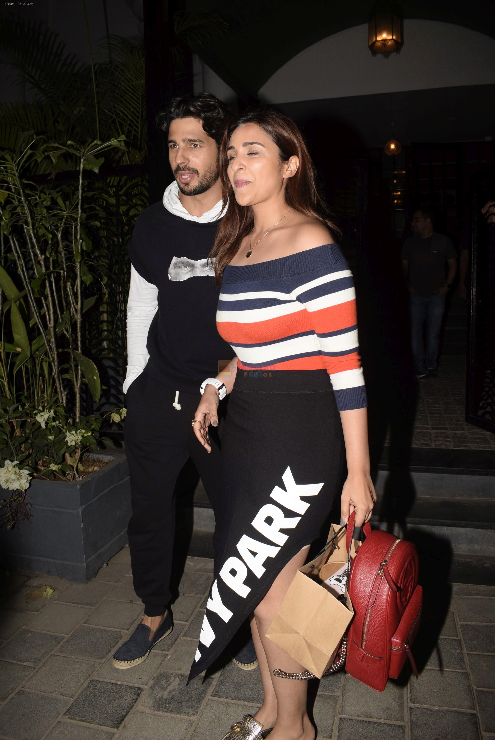 sidharth-malhotra-parineeti-chopra-spotted-at-soho-house-juhu-on-19th